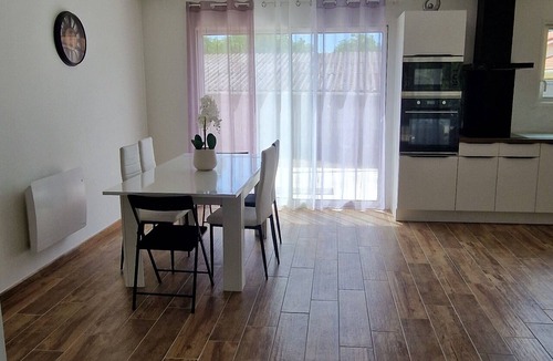 Ludies House | Large new house for 8 to 9 people, 120 m²