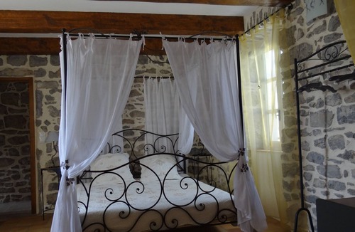 Labeaume House | LARGE OLD STONE HOUSE WITH CHARACTER, Classified 4****