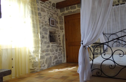 Labeaume House | LARGE OLD STONE HOUSE WITH CHARACTER, Classified 4****