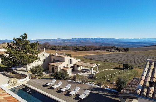 Lagarde-d'Apt House | Large property for rent in Provence: Lavande et Merveilles
