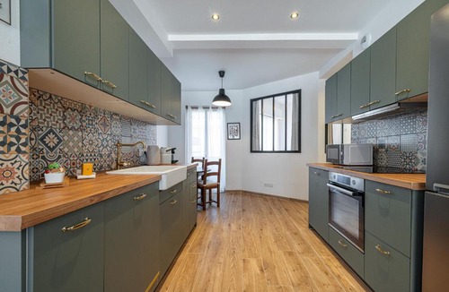 Liberation Apartment | Large & Quiet 1 Bdr Downtown