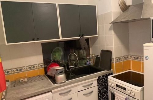 Champs Elysees Bed & Breakfast | Large studio with garden 10 minutes from LE SPOT town center and RER D station
