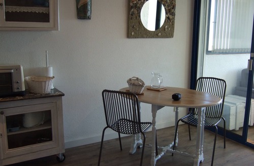 Port-Vendres Apartment | Large studio with terrace, sea view, all comforts, near Collioure, private parking