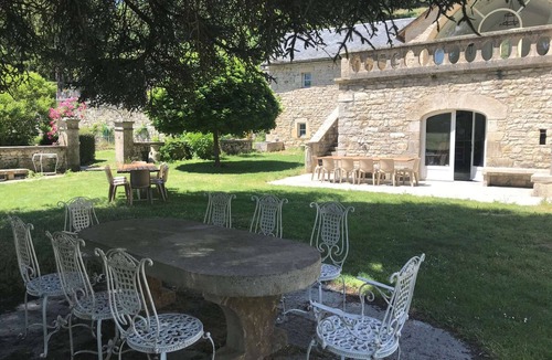 Gaillac-d'Aveyron Villa | Large town house and outbuilding (sleeps 20)
