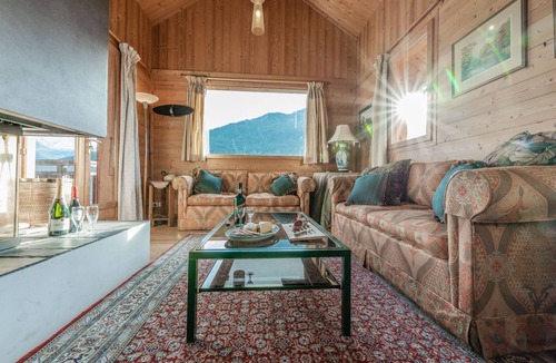 Saint-Chaffrey Ski Chalet | Large traditional alpine Chalet close to slopes with fantastic views