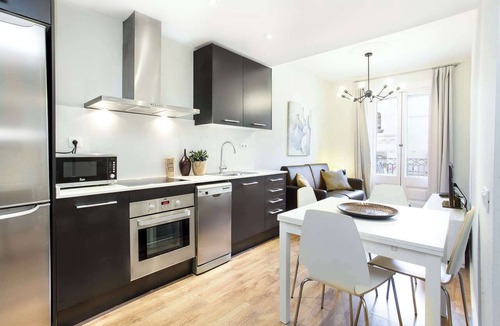 El Raval Apartment | Las Ramblas - Liceo, ideal 2 bedrooms apartment