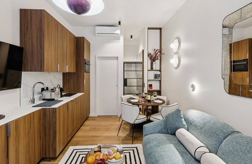 3rd Arrondissement Apartment | Lavie Maison : Architect flat with AC