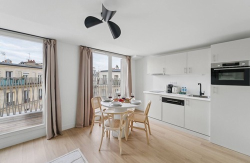 Epinettes Apartment | Lavie Maison: Spacious Apartment with Terrace