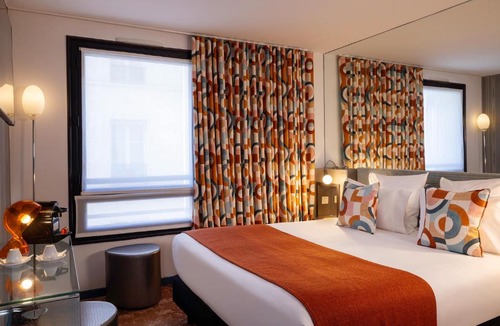 7th Arrondissement Hotel | Le 7 Eiffel Hotel by Malone