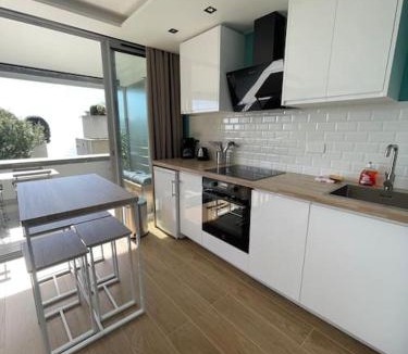 Cap d'Ail Apartment | Le Bali , terrasse, piscine et parking privé