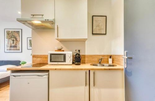 Bussiere - Cadiere Apartment | Le Basalte - Lumineux studio - parking privé - wifi - proche métro B