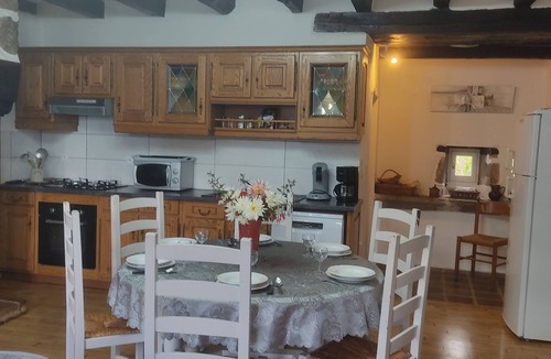 Pers House | LE BEL MARQUIS NEAR LAC DE SAINT ETIENNE CANTALES