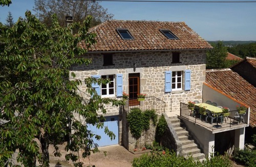 Pers House | LE BEL MARQUIS NEAR LAC DE SAINT ETIENNE CANTALES