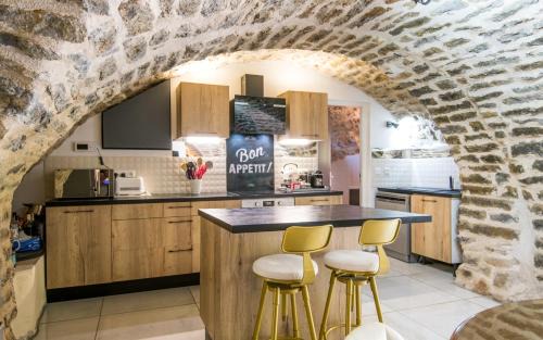 Millau Apartment | Le boum coeur douillet troglodyte jardin wifi pk