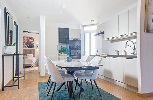 Valence Apartment | Le Briand Superbe Appartement avec Vue 4 personnes