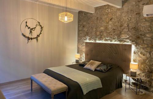Labeaume House | Le Bruit de l'eau (Chambre Boudoir)