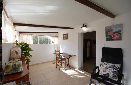 Istres Bed & Breakfast | le cabanon de l'olivette