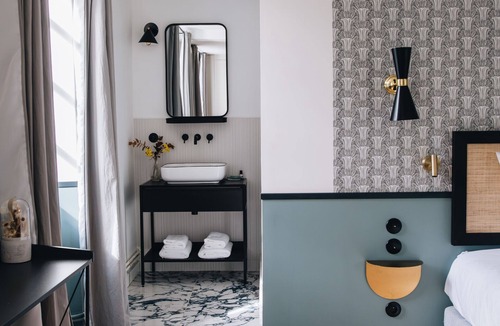 Saint-Seurin-de-Cadourne Bed & Breakfast | Le Château Réal
