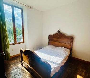 Vizille Apartment | le château