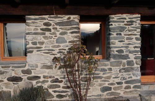 Bourg-Saint-Maurice Ski Chalet | Le Chalet de Simon - Great for families, group of friends or senior persons