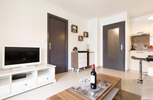 Cannes City Centre Apartment | Le Charme