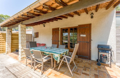 Bagnols-sur-Ceze House | Le cigalou - gîte les aubians