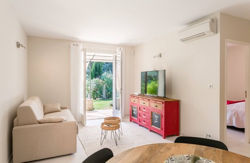 Roussillon House | Le Clos des Fées Roussillon