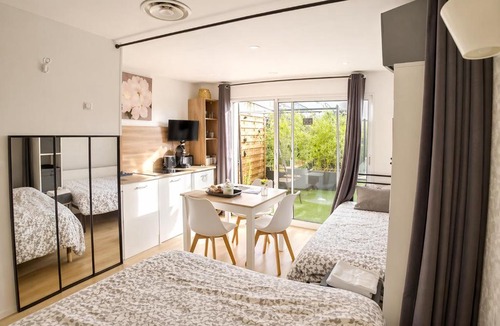 Brignais Apartment | Le Clos Lassagne -Terrasse privative - Climatisation - Lyon Sud - Brignais