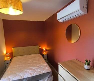 Severac-d'Aveyron Apartment | Le Cocon de Sévérac I Clim & cour intérieure