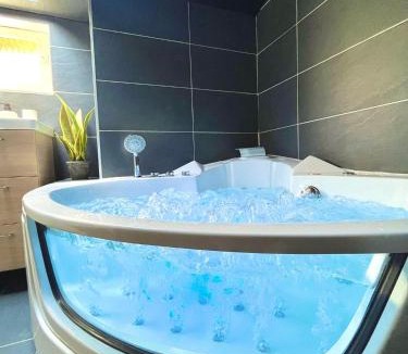 Margnolles - Rhone Apartment | Le Cocon - Jacuzzi - Proche centre-ville de Lyon