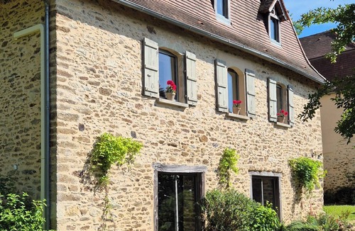 Gagnac-sur-Cere House | Le colombié, Superbe maison en pierre rénovée, piscine
