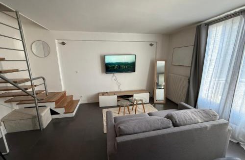 Secteur 3 Apartment | Le Cosy duplex-4p-2beds-free parking
