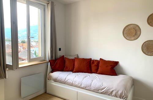 Quartier Chorier-Berriat Apartment | Le Coucou - Gare - GEM