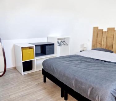 Bozouls House | Le Coustouzet - Gîte 10 personnes Bozouls