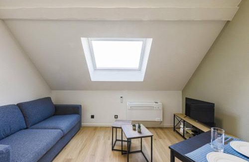Saint-Martin-d'Heres Apartment | Le Croizat 2. Parking. Clim. Buanderie