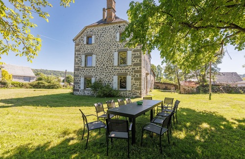 Neussargues-Moissac House | Le Domaine du Rocher - Pour 12 avec grand jardin