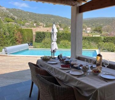 Saint-Saturnin-les-Apt Villa | Le Figuier