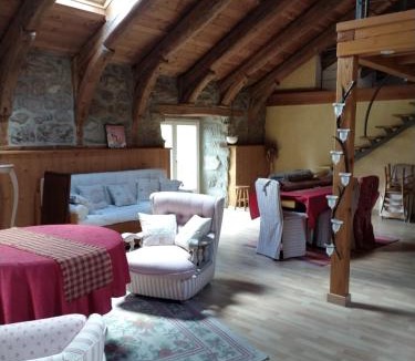 Saint-Jeures Villa | Le fourezon