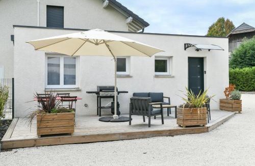 Coise-Saint-Jean-Pied-Gauthier Apartment | Le Relai Du Val -Wifi Terrasse