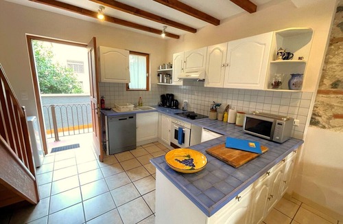 Saint-Hippolyte House | Les Gîtes Condorcet - Blue House - Vacation Rentals