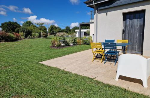 Gabriac Villa | Le Gîte "Aubrac" Haut de gamme, Jardin, Piscine