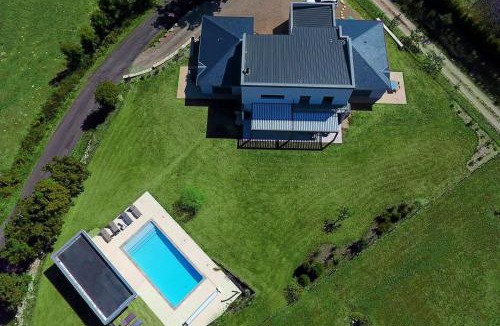 Gabriac Villa | Le Gîte City Haut de gamme, Jardin, Piscine