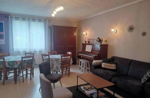 Barsac House | Le gîte des grandes vignes sleeps 12.