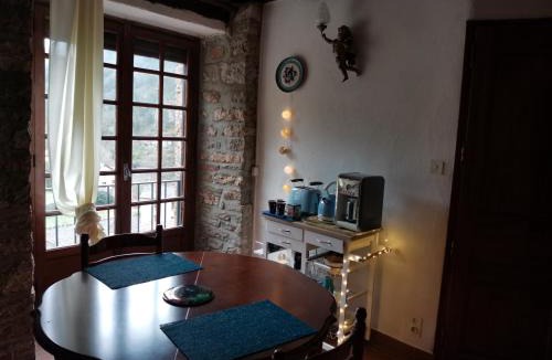 Sainte-Enimie Apartment | Le Gîte Latour Milieu