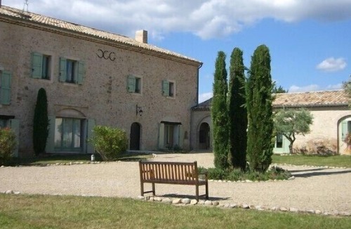 Brunet Apartment | Le Grand Logisson on the Valensole plateau