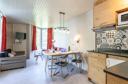 Le Lavachet Apartment | Le Grand Pré (Lavachet) by Interhome