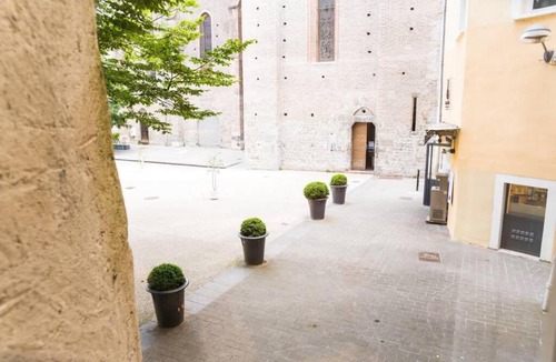 Secteur 2 Apartment | Le Huppé, Hypercentre, proche Bastille, WIFI illimité & Netflix