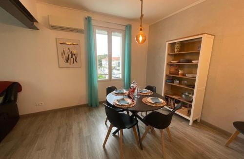Frontignan Apartment | Le Jardin des Mûriers