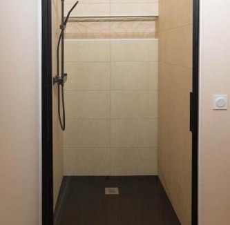 Cremieu Apartment | Le Jungle - Nid douillet & Place de parking privé