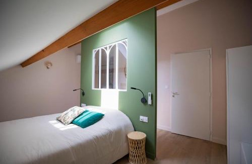 Cremieu Apartment | Le Jungle - Nid douillet & Place de parking privé